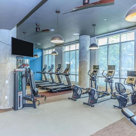 Penthouse Cool-Oasis-In-Houston-Rental Car Available-View-Great-Sleep المظهر الخارجي الصورة